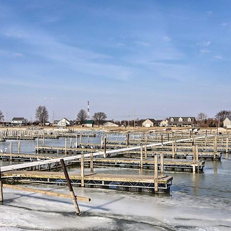 Condo With Balcony, Dock And Access To Lake Erie Sand Beach المظهر الخارجي الصورة