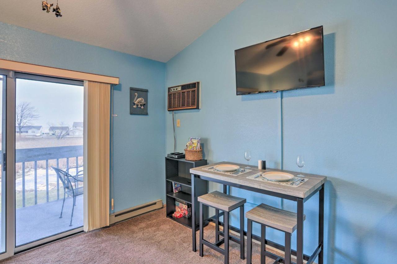 Condo With Balcony, Dock And Access To Lake Erie Sand Beach المظهر الخارجي الصورة